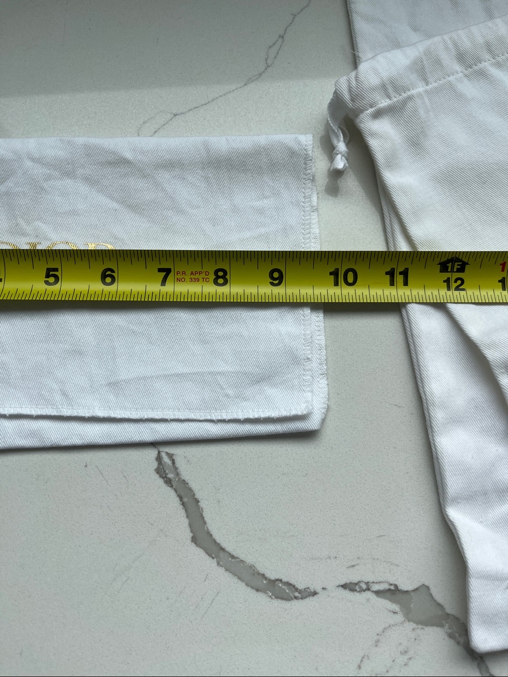 Dior White Cotton Drawstring Dust Bags with Gold Logo - Picture 7 of 7